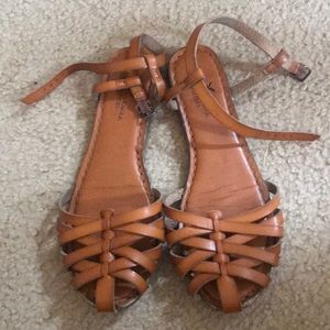 AEO sandals